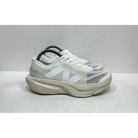 New Balance FuelCell Rebel V4 Shoes Mens Size 8 D Running Sneakers White MFCXLJ4 - Picture 1 of 8